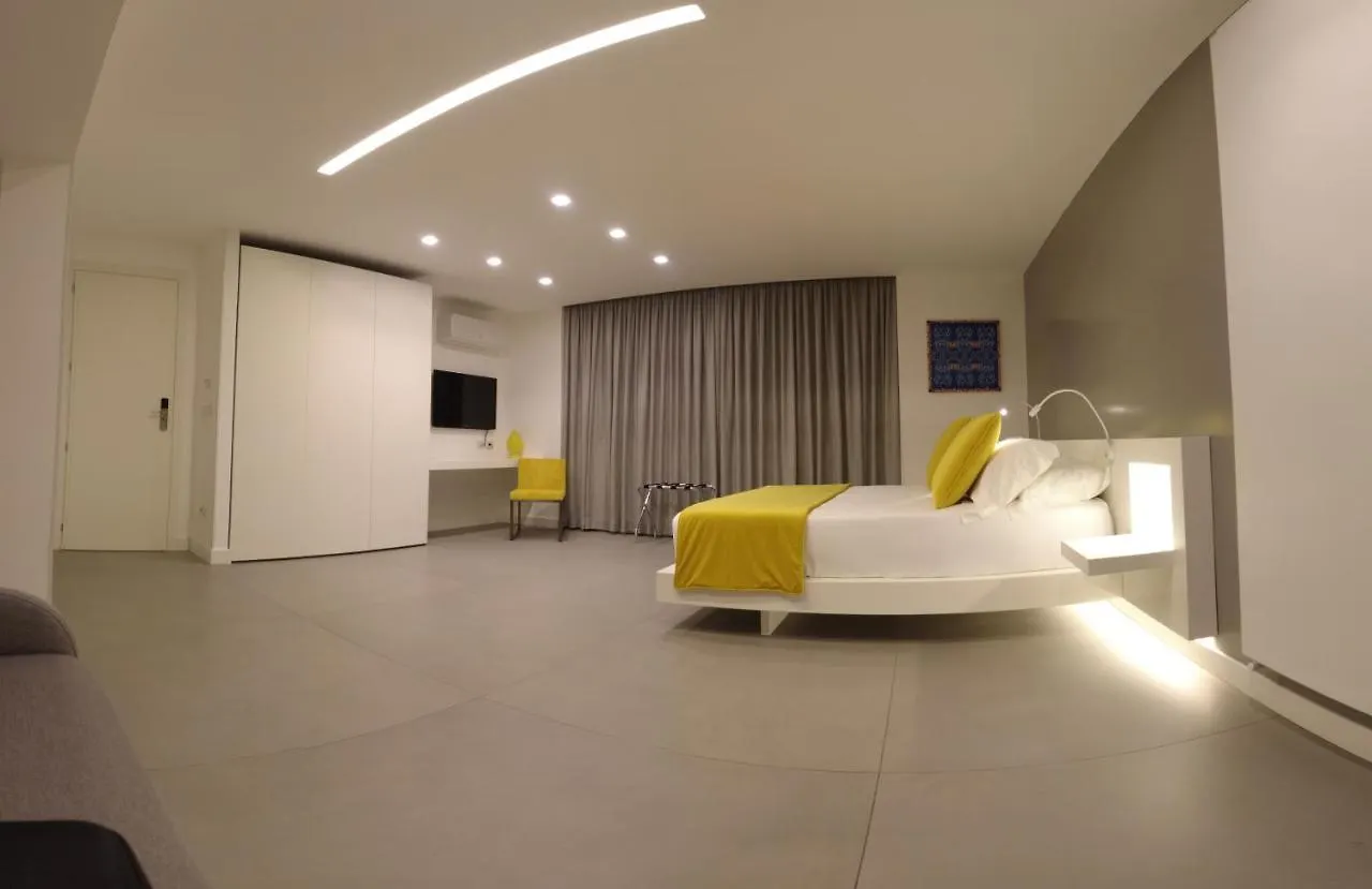 Fuorisquadra B&B Messina 0*,