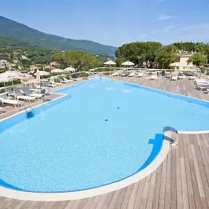 hotel-la-perla-del-golfo.it-tuscanyhotel.com/